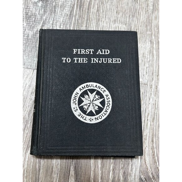 First Aid to the Injured 39th Edition Book By St John Ambulance Association Hard - Picture 1 of 6